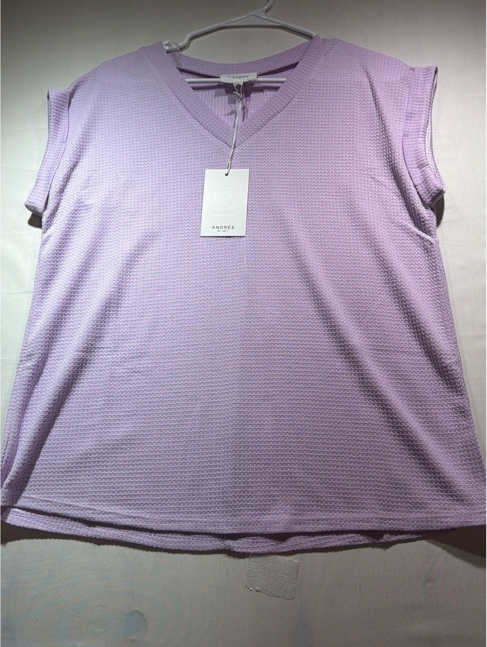 Andrée by Unit Lilac Textured V-Neck Sleeveless Top Size S